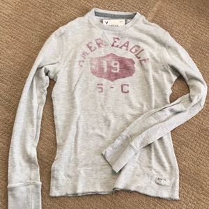Small slim fit American Eagle thermal in gray